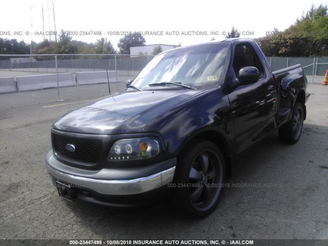 1FTRF07282KC14240 - 2002 FORD F150 BLACK photo 2