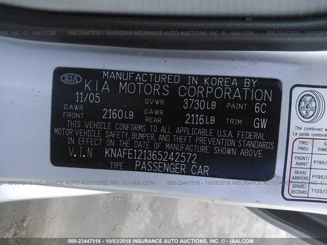 KNAFE121365242572 - 2006 KIA NEW SPECTRA LX/EX SILVER photo 9