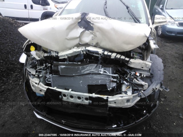 5LMCJ2D98JUL28610 - 2018 LINCOLN MKC SELECT 奶油色 照片 6