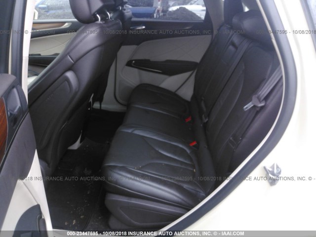 5LMCJ2D98JUL28610 - 2018 LINCOLN MKC SELECT 奶油色 照片 8