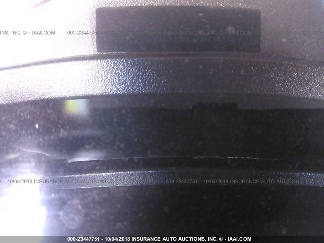 3GNEC16Z63G159315 - 2003 CHEVROLET SUBURBAN C1500 WHITE photo 7