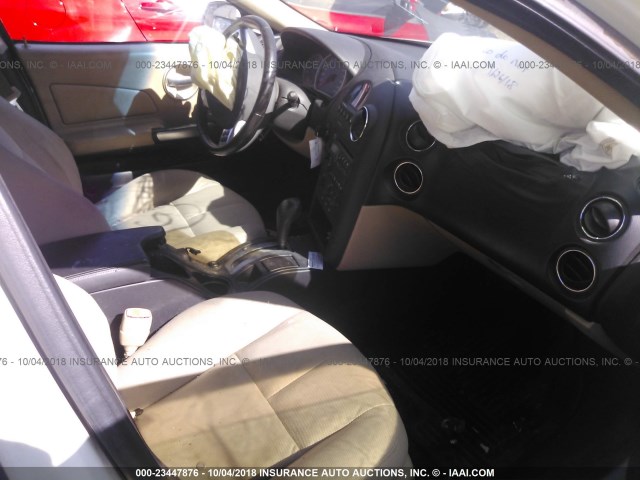 2G2WP552161124230 - 2006 PONTIAC GRAND PRIX WHITE photo 5