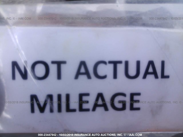 5LMFU28R14LJ05138 - 2004 LINCOLN NAVIGATOR Biały zdjęcie 7