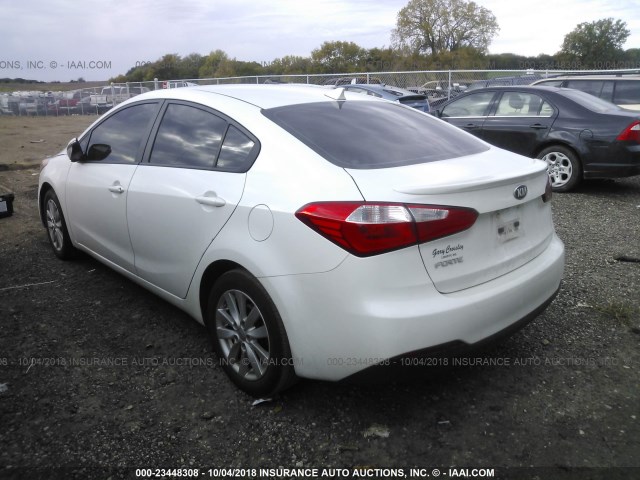 KNAFX4A66E5122126 - 2014 KIA FORTE LX WHITE photo 3