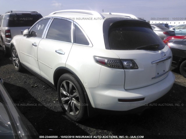 JNRBS08W66X400575 - 2006 INFINITI FX45 WHITE photo 3