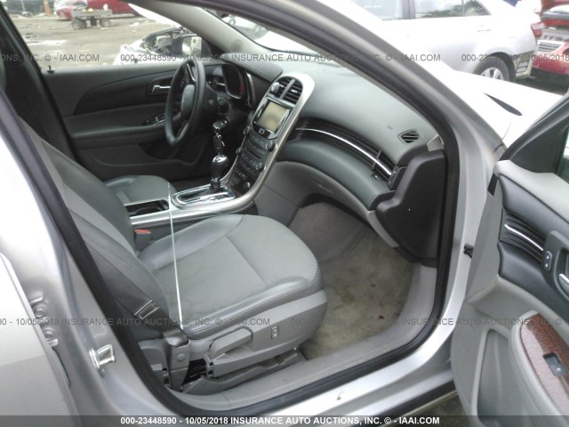 1G11C5SAXDF346549 - 2013 CHEVROLET MALIBU 1LT SILVER photo 5