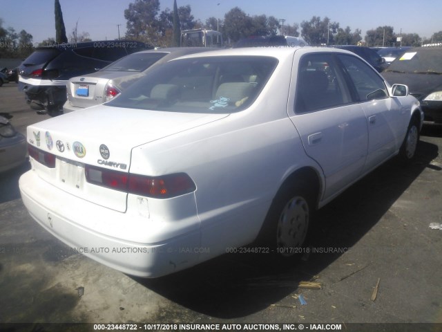 JT2BG22K6W0179130 - 1998 TOYOTA CAMRY CE/LE/XLE 白色 照片 4