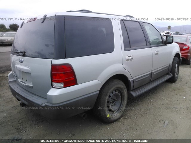 1FMPU15L74LB86373 - 2004 FORD EXPEDITION XLT GRAY photo 4