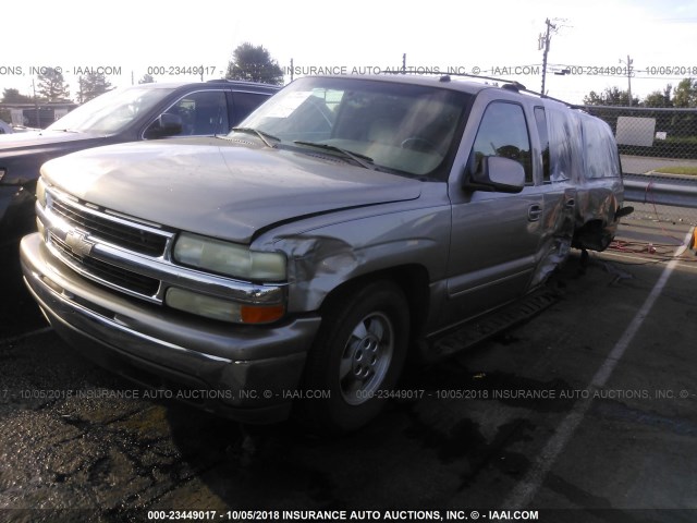 3GNEC16Z02G348475 - 2002 CHEVROLET SUBURBAN C1500 TAN photo 2