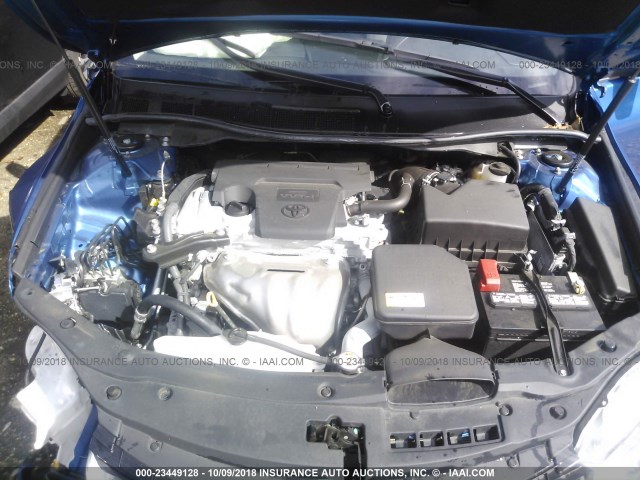 4T1BF1FK1HU753932 - 2017 TOYOTA CAMRY LE/XLE/SE/XSE BLUE photo 10