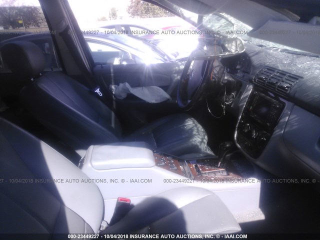 4JGAB72E8YA219452 - 2000 MERCEDES-BENZ ML 430 银色 照片 5