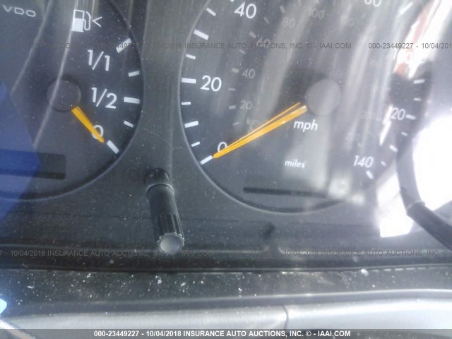 4JGAB72E8YA219452 - 2000 MERCEDES-BENZ ML 430 银色 照片 7