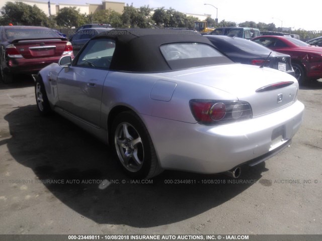 JHMAP11413T000517 - 2003 HONDA S2000 SILVER photo 3