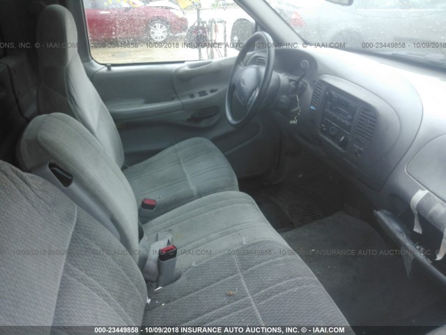 2FTZF17W6WCA82940 - 1998 FORD F150 Verde foto 5