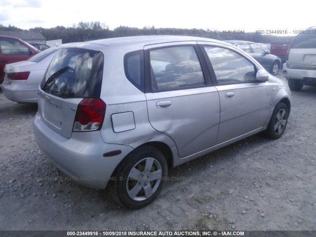 KL1TD66698B189142 - 2008 CHEVROLET AVEO LS SILVER photo 4