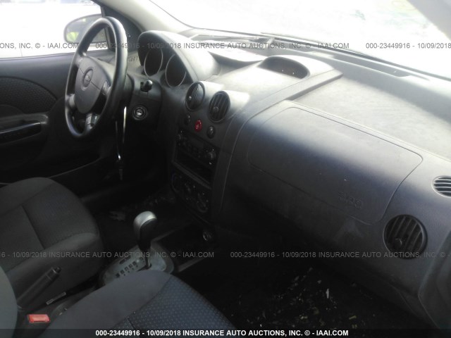 KL1TD66698B189142 - 2008 CHEVROLET AVEO LS SILVER photo 5