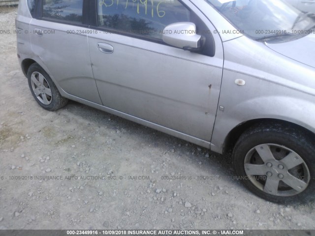 KL1TD66698B189142 - 2008 CHEVROLET AVEO LS SILVER photo 6