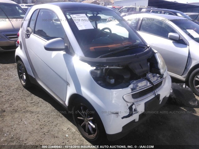 WMEEJ31X78K099191 - 2008 SMART FORTWO PURE/PASSION WHITE photo 1