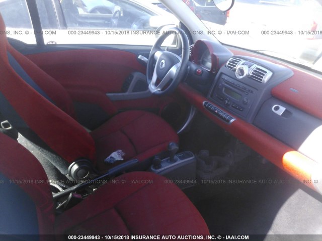 WMEEJ31X78K099191 - 2008 SMART FORTWO PURE/PASSION WHITE photo 5