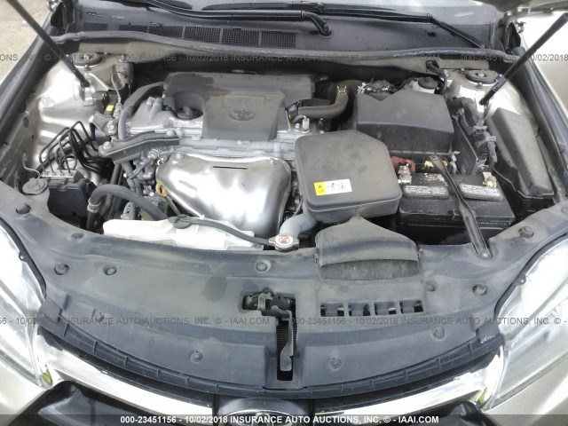 4T1BF1FK6HU375851 - 2017 TOYOTA CAMRY LE/XLE/SE/XSE 金色 照片 10