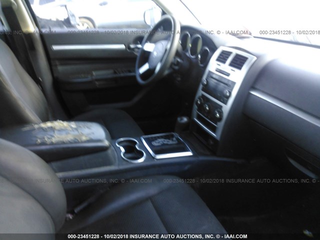 2B3KA43D89H519917 - 2009 DODGE CHARGER Qırmızı foto 5