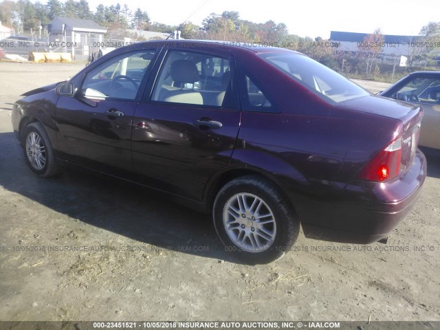 1FAHP34N07W243326 - 2007 FORD FOCUS ZX4/S/SE/SES 勃艮第红 照片 3