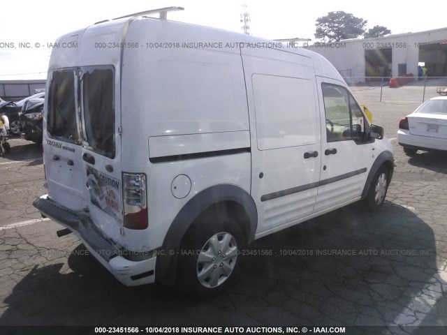 NM0LS7DN1AT012046 - 2010 FORD TRANSIT CONNECT XLT WHITE photo 4