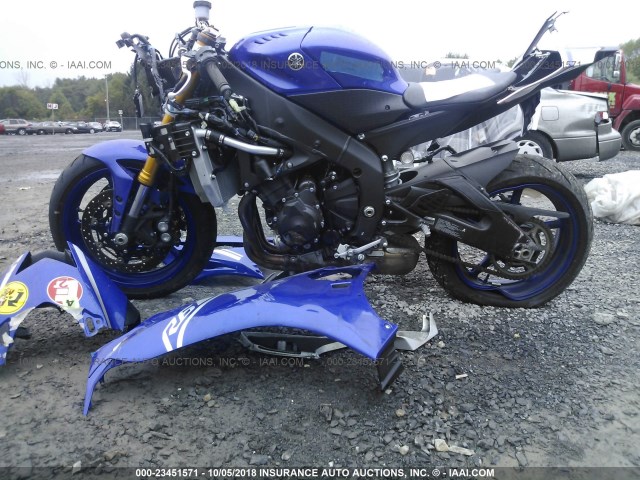 JYARJ28E8HA000300 - 2017 YAMAHA YZFR6 BLUE photo 9