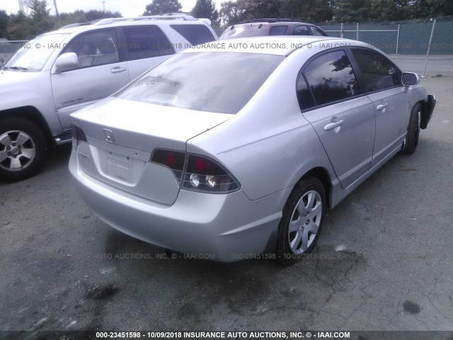 1HGFA16586L096811 - 2006 HONDA CIVIC LX SILVER photo 4