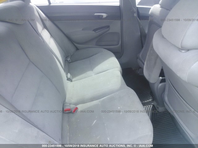 1HGFA16586L096811 - 2006 HONDA CIVIC LX SILVER photo 8