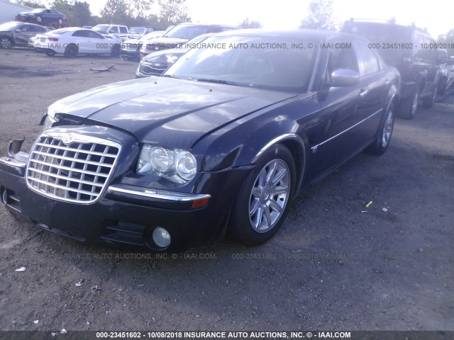 2C3AA63H75H149762 - 2005 CHRYSLER 300C BLACK photo 2