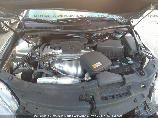 4T1BF1FK5HU305211 - 2017 TOYOTA CAMRY LE/XLE/SE/XSE 银色 照片 10
