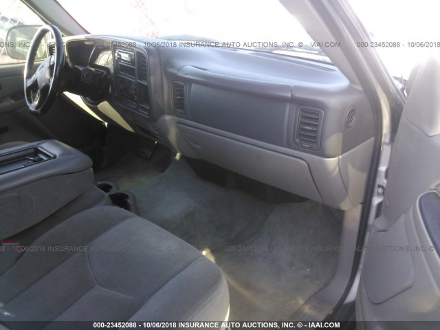 1GKFK16Z44J307580 - 2004 GMC YUKON XL K1500 GRAY photo 5