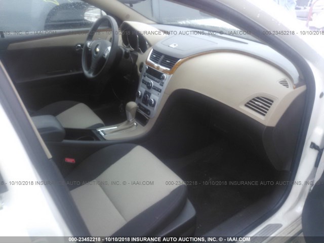 1G1ZC5E12BF237210 - 2011 CHEVROLET MALIBU 1LT WHITE photo 5