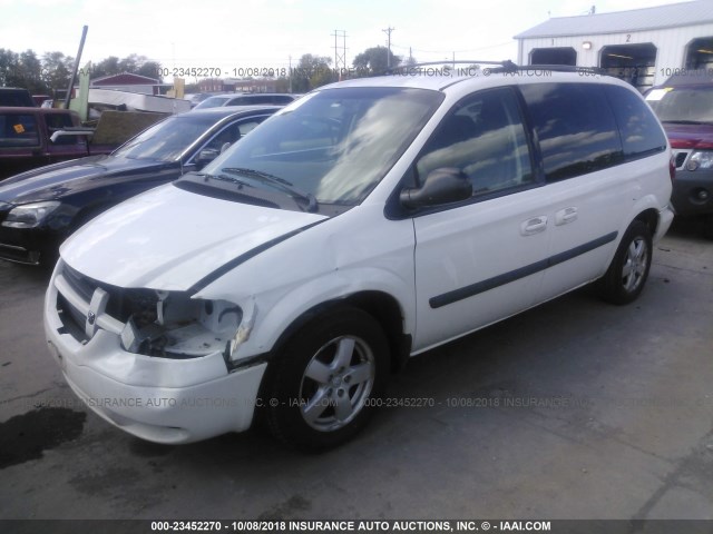 1D4GP45RX5B195709 - 2005 DODGE CARAVAN SXT WHITE photo 2