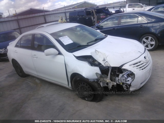 4T4BE46K89R054390 - 2009 TOYOTA CAMRY SE/LE/XLE WHITE photo 1