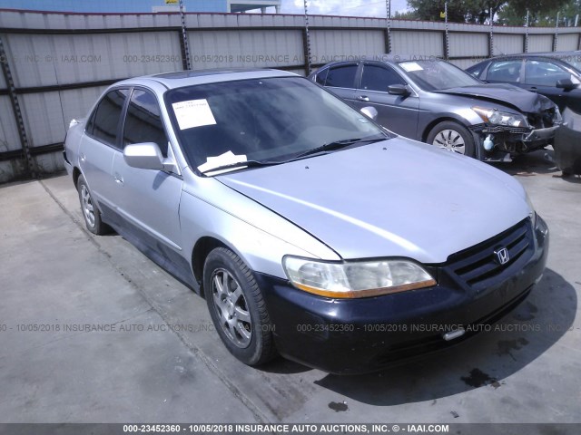 1HGCG668X2A021137 - 2002 HONDA ACCORD EX/SE SILVER photo 1