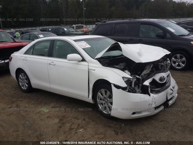 4T1BB46K87U007585 - 2007 TOYOTA CAMRY NEW GENERAT HYBRID WHITE photo 1