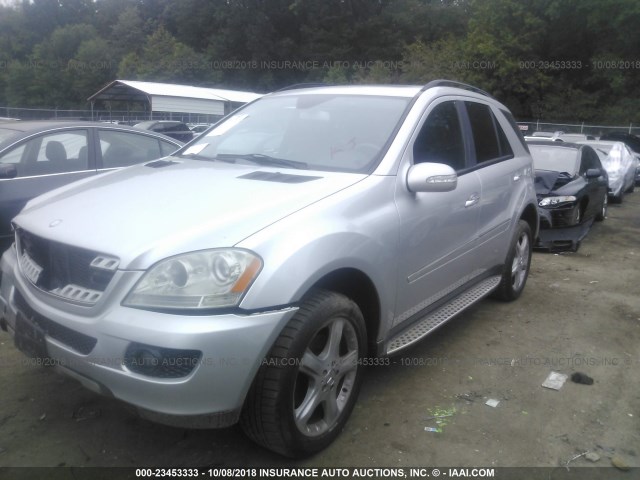 4JGBB22E67A210979 - 2007 MERCEDES-BENZ ML 320 CDI SILVER photo 2