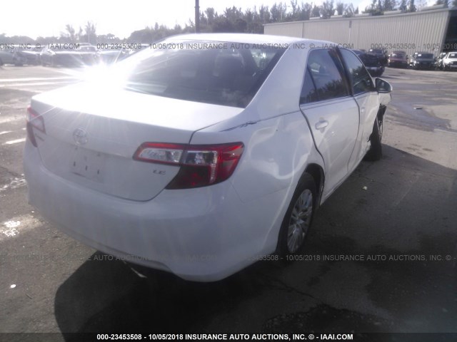 4T1BF1FK0CU519872 - 2012 TOYOTA CAMRY SE/LE/XLE 白色 照片 4