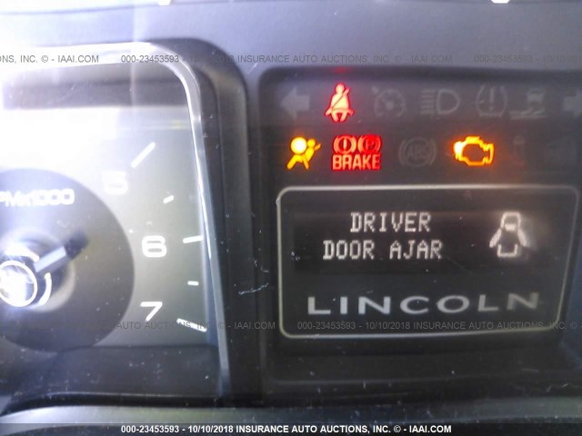 5LMJJ2H57DEL07941 - 2013 LINCOLN NAVIGATOR 银色 照片 7