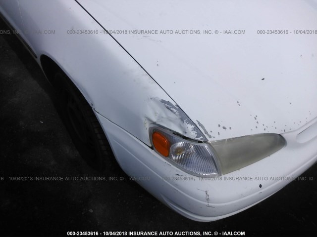 1NXBR12E6YZ385111 - 2000 TOYOTA COROLLA VE/CE/LE 白色 照片 6