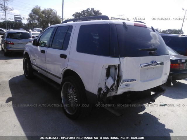 1FMEU62E56ZA27698 - 2006 FORD EXPLORER XLS WHITE photo 3