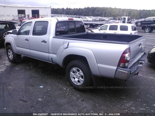 5TEKU4HN5AZ696005 - 2010 TOYOTA TACOMA DBL CAB PRERUNNER LNG BED SILVER photo 3