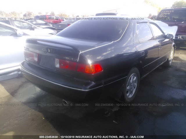 JT2BG22K1Y0527533 - 2000 TOYOTA CAMRY CE/LE/XLE 黑色 照片 4