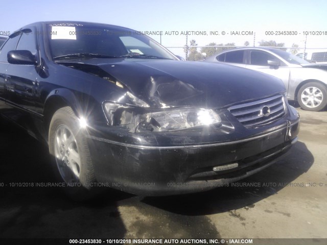 JT2BG22K1Y0527533 - 2000 TOYOTA CAMRY CE/LE/XLE 黑色 照片 6