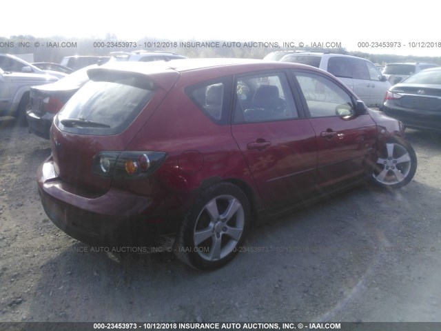 JM1BK343451239612 - 2005 MAZDA 3 HATCHBACK RED photo 4