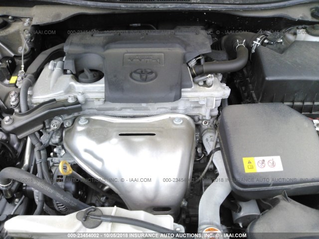 4T1BF1FK5HU742397 - 2017 TOYOTA CAMRY LE/XLE/SE/XSE GRAY photo 10