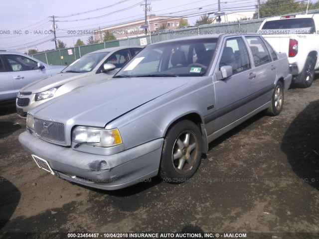 YV1LS5543V3393492 - 1997 VOLVO 850 SILVER photo 2