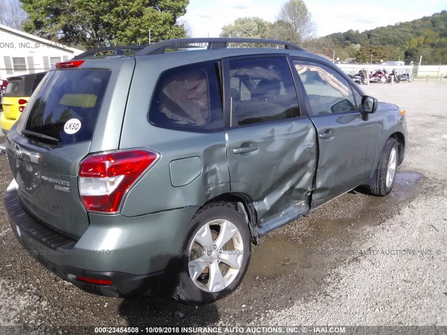 JF2SJADC9FH568761 - 2015 SUBARU FORESTER 2.5I PREMIUM GREEN photo 4